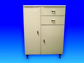 Dulap pentru baie cu 2 usi, 2 sertare, ornam. 84*60*32